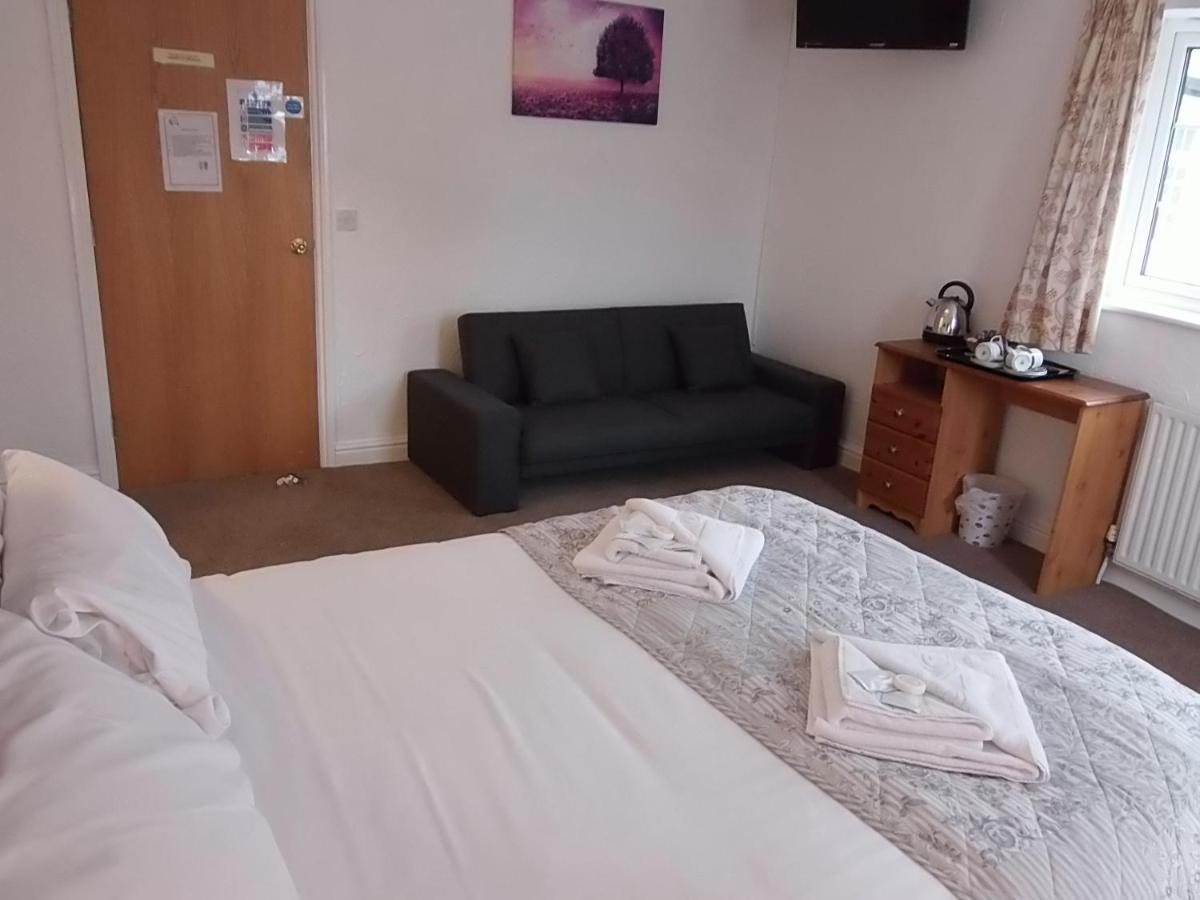 Betty Cottles Inn Okehampton Habitación foto